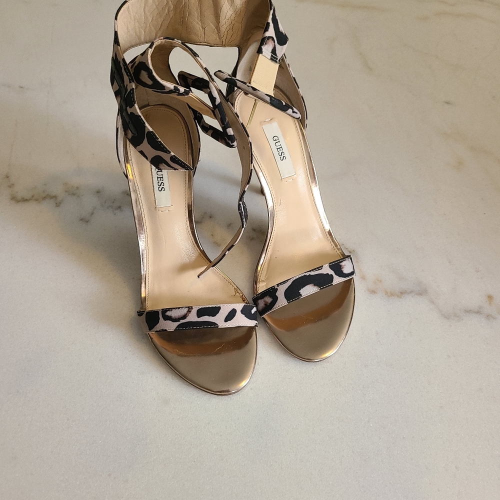 Shoes - Picture 2 of 4